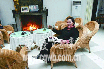 huatihui_汤盈盈赶绝岑丽香 钱嘉乐与旧爱余情未了(图1) huatihui_汤盈盈赶绝岑丽香 钱嘉乐与旧爱余情未了(图1)